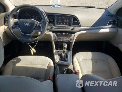 Zdjęcie 8 z 12 samochodu: 2018 HYUNDAI ELANTRA VALUE EDITION VIN:5NPD84LF3JH239452 - miniatura