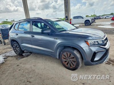 Czwarte zdjęcie samochodu z boku: 2024 VOLKSWAGEN TAOS S VIN:3VV5X7B22RM027091 - miniatura