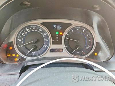 Zdjęcie 9 z 12 samochodu: 2010 LEXUS IS 250 VIN:JTHCF5C24A5038789 - miniatura