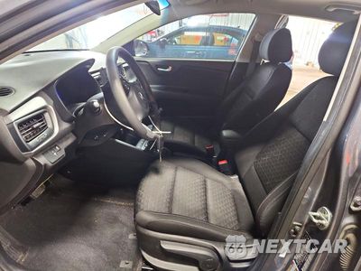 Zdjęcie 7 z 13 samochodu: 2019 KIA RIO S VIN:3KPA24ABXKE200688 - miniatura