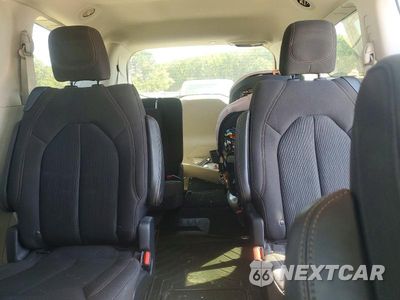 Zdjęcie 10 z 13 samochodu: 2019 CHRYSLER PACIFICA TOURING PLUS VIN:2C4RC1FG2KR738061 - miniatura