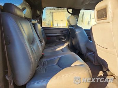 Zdjęcie 10 z 13 samochodu: 2004 CHEVROLET AVALANCHE K1500 VIN:3GNEK12T64G162673 - miniatura
