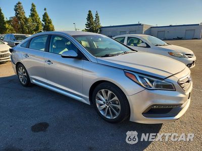 Czwarte zdjęcie samochodu z boku: 2017 HYUNDAI SONATA SPORT VIN:5NPE34AF7HH575749 - miniatura