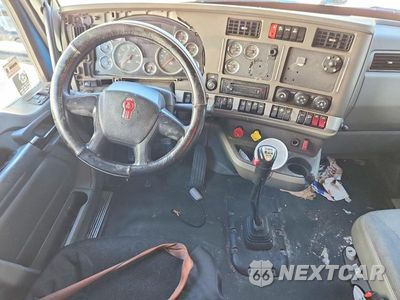 Zdjęcie 8 z 14 samochodu: 2019 KENWORTH T680 SEMI TRUCK VIN:1XKYD49X6KJ291930 - miniatura