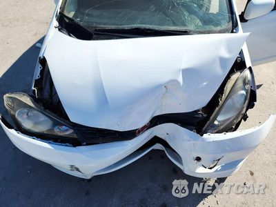 Zdjęcie 11 z 13 samochodu: 2013 HONDA FIT SPORT VIN:JHMGE8H51DC043943 - miniatura