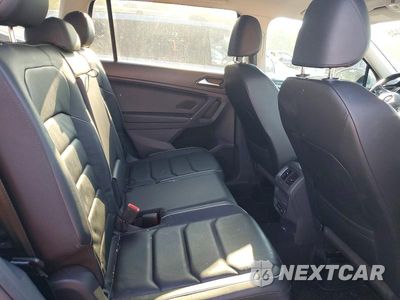 Zdjęcie 10 z 12 samochodu: 2018 VOLKSWAGEN TIGUAN SEL PREMIUM VIN:3VV4B7AX5JM218063 - miniatura