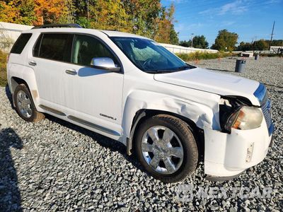 Czwarte zdjęcie samochodu z boku: 2013 GMC TERRAIN DENALI VIN:2GKFLZE37D6387916 - miniatura