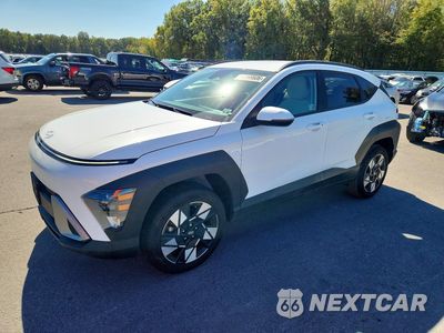 2025 HYUNDAI KONA SEL KM8HBCAB5SU240151 - główne zdjęcie licytacji z USA - miniatura