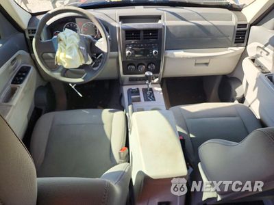 Zdjęcie 8 z 13 samochodu: 2008 JEEP LIBERTY SPORT VIN:1J8GN28K38W288356 - miniatura
