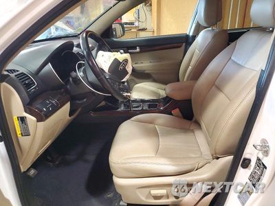 Zdjęcie 7 z 13 samochodu: 2014 KIA SORENTO LX VIN:5XYKTDA69EG517048 - miniatura