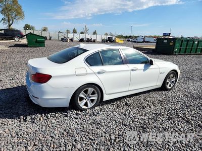 Trzecie zdjęcie samochodu z tyłu: 2013 BMW 528 XI VIN:WBAXH5C56DD114625 - miniatura