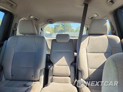 Zdjęcie 10 z 13 samochodu: 2017 HONDA ODYSSEY SE VIN:5FNRL5H31HB016604 - miniatura