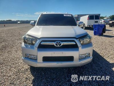 Piąte zdjęcie samochodu w środku: 2011 TOYOTA 4RUNNER LIMITED VIN:JTEZU5JR9B5015684 - miniatura