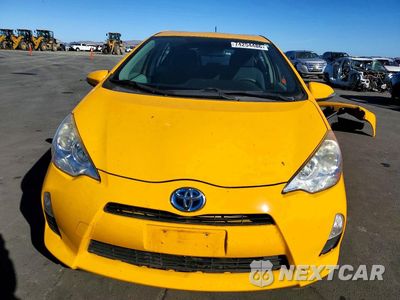 Piąte zdjęcie samochodu w środku: 2014 TOYOTA PRIUS C TWO VIN:JTDKDTB32E1078660 - miniatura
