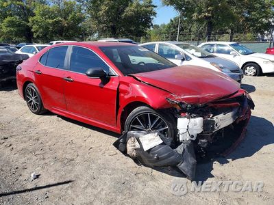 Czwarte zdjęcie samochodu z boku: 2024 TOYOTA CAMRY SE VIN:4T1G11AK1RU260510 - miniatura