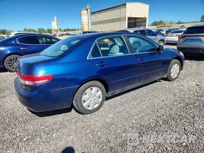 Trzecie zdjęcie samochodu z tyłu: 2003 HONDA ACCORD LX VIN:1HGCM563X3A115513 - miniatura
