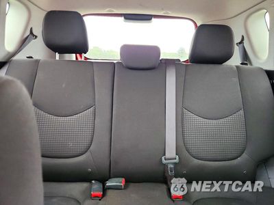 Zdjęcie 10 z 13 samochodu: 2013 KIA SOUL BASE VIN:KNDJT2A50D7632690 - miniatura