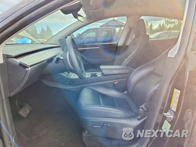 Zdjęcie 7 z 13 samochodu: 2023 TESLA MODEL Y VIN:7SAYGDEE4PF859861 - miniatura