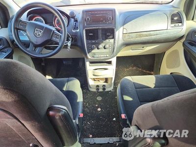 Zdjęcie 8 z 13 samochodu: 2012 DODGE GRAND CARAVAN SE VIN:2C4RDGBGXCR285752 - miniatura