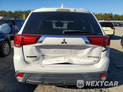 Zdjęcie 6 z 13 samochodu: 2018 MITSUBISHI OUTLANDER SE VIN:JA4AZ3A32JZ070899 - miniatura