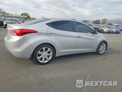 Trzecie zdjęcie samochodu z tyłu: 2013 HYUNDAI ELANTRA LIMITED VIN:KMHDH4AE6DU962468 - miniatura
