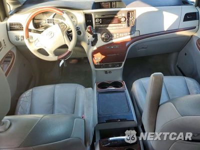 Zdjęcie 8 z 13 samochodu: 2012 TOYOTA SIENNA LIMITED 7-PASSENGER VIN:5TDYK3DC5CS200263 - miniatura