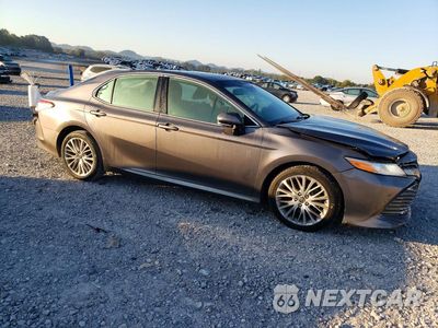 Czwarte zdjęcie samochodu z boku: 2018 TOYOTA CAMRY XLE V6 VIN:4T1BZ1HK1JU500796 - miniatura