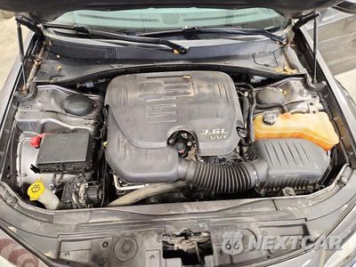 Zdjęcie 11 z 12 samochodu: 2014 CHRYSLER 300 VIN:2C3CCARG9EH328003 - miniatura