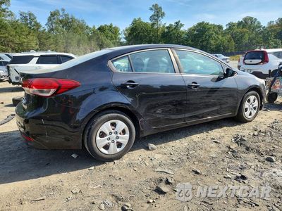 Trzecie zdjęcie samochodu z tyłu: 2017 KIA FORTE LX VIN:3KPFK4A72HE074501 - miniatura