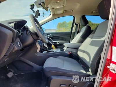 Zdjęcie 7 z 13 samochodu: 2018 FORD ESCAPE SE VIN:1FMCU9GD2JUC16033 - miniatura