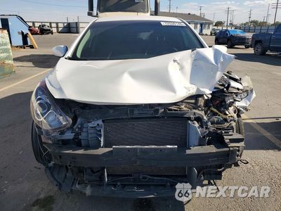 Piąte zdjęcie samochodu w środku: 2017 HYUNDAI ELANTRA GT BASE VIN:KMHD35LH5HU383490 - miniatura