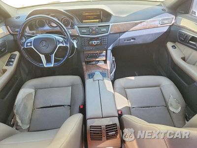 Zdjęcie 8 z 12 samochodu: 2012 MERCEDES-BENZ E 350 VIN:WDDHF5KB3CA645324 - miniatura
