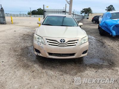 Piąte zdjęcie samochodu w środku: 2010 TOYOTA CAMRY LE VIN:4T4BF3EK4AR038460 - miniatura