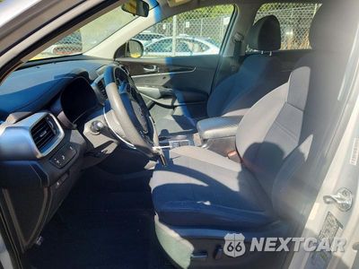 Zdjęcie 7 z 13 samochodu: 2019 KIA SORENTO LX V6 VIN:5XYPGDA54KG486787 - miniatura