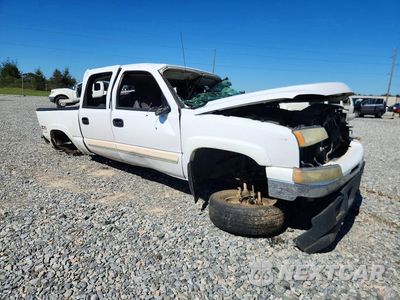 Czwarte zdjęcie samochodu z boku: 2006 CHEVROLET SILVERADO K1500 VIN:2GCEK13T561250407 - miniatura
