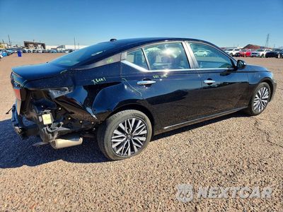 Trzecie zdjęcie samochodu z tyłu: 2025 NISSAN ALTIMA SV VIN:1N4BL4DV6SN324045 - miniatura