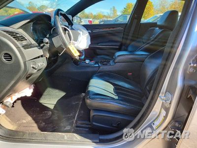 Zdjęcie 7 z 12 samochodu: 2018 CHRYSLER 300 S VIN:2C3CCAGG0JH296555 - miniatura