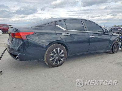 Trzecie zdjęcie samochodu z tyłu: 2019 NISSAN ALTIMA S VIN:1N4BL4BV8KC227556 - miniatura