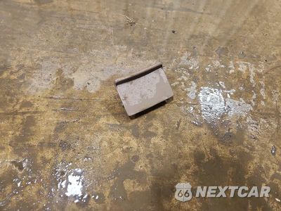 Zdjęcie 12 z 13 samochodu: 1999 TOYOTA CAMRY LE V6 VIN:JT2BF22K2X0159784 - miniatura
