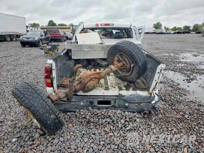 Zdjęcie 6 z 12 samochodu: 2005 CHEVROLET SILVERADO K2500 HEAVY DUTY VIN:1GCHK23295F808678 - miniatura