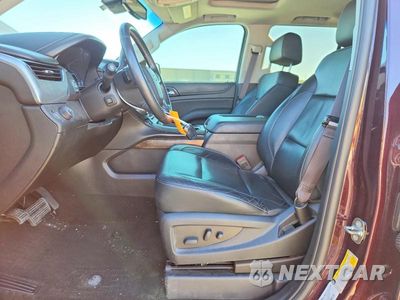 Zdjęcie 7 z 13 samochodu: 2017 CHEVROLET TAHOE C1500 LT VIN:1GNSCBKC7HR280422 - miniatura