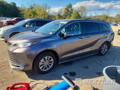 2023 TOYOTA SIENNA XLE 5TDJSKFC3PS099514 - główne zdjęcie licytacji z USA - miniatura