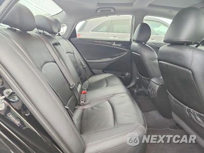 Zdjęcie 10 z 12 samochodu: 2012 HYUNDAI SONATA LIMITED 2.0T VIN:5NPEC4AB9CH369273 - miniatura