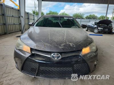 Piąte zdjęcie samochodu w środku: 2015 TOYOTA CAMRY SE VIN:4T1BF1FK1FU105133 - miniatura