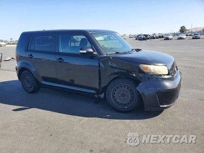 Czwarte zdjęcie samochodu z boku: 2009 SCION XB BASE VIN:JTLKE50E191064935 - miniatura