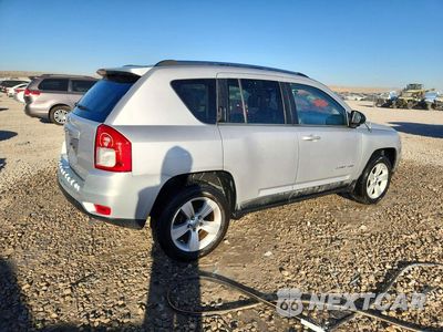 Trzecie zdjęcie samochodu z tyłu: 2011 JEEP COMPASS SPORT VIN:1J4NF1FB1BD141782 - miniatura