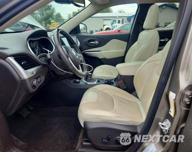 Zdjęcie 7 z 12 samochodu: 2017 JEEP CHEROKEE OVERLAND VIN:1C4PJMJS3HW551258 - miniatura