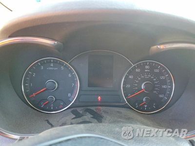 Zdjęcie 9 z 12 samochodu: 2016 KIA FORTE LX VIN:KNAFX4A60G5437989 - miniatura