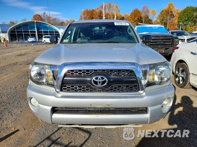 Piąte zdjęcie samochodu w środku: 2011 TOYOTA TACOMA V6 VIN:3TMLU4EN4BM059968 - miniatura