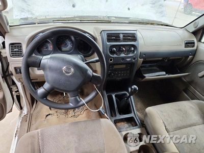 Zdjęcie 8 z 12 samochodu: 2002 NISSAN FRONTIER STANDARD VIN:1N6DD26S62C389235 - miniatura